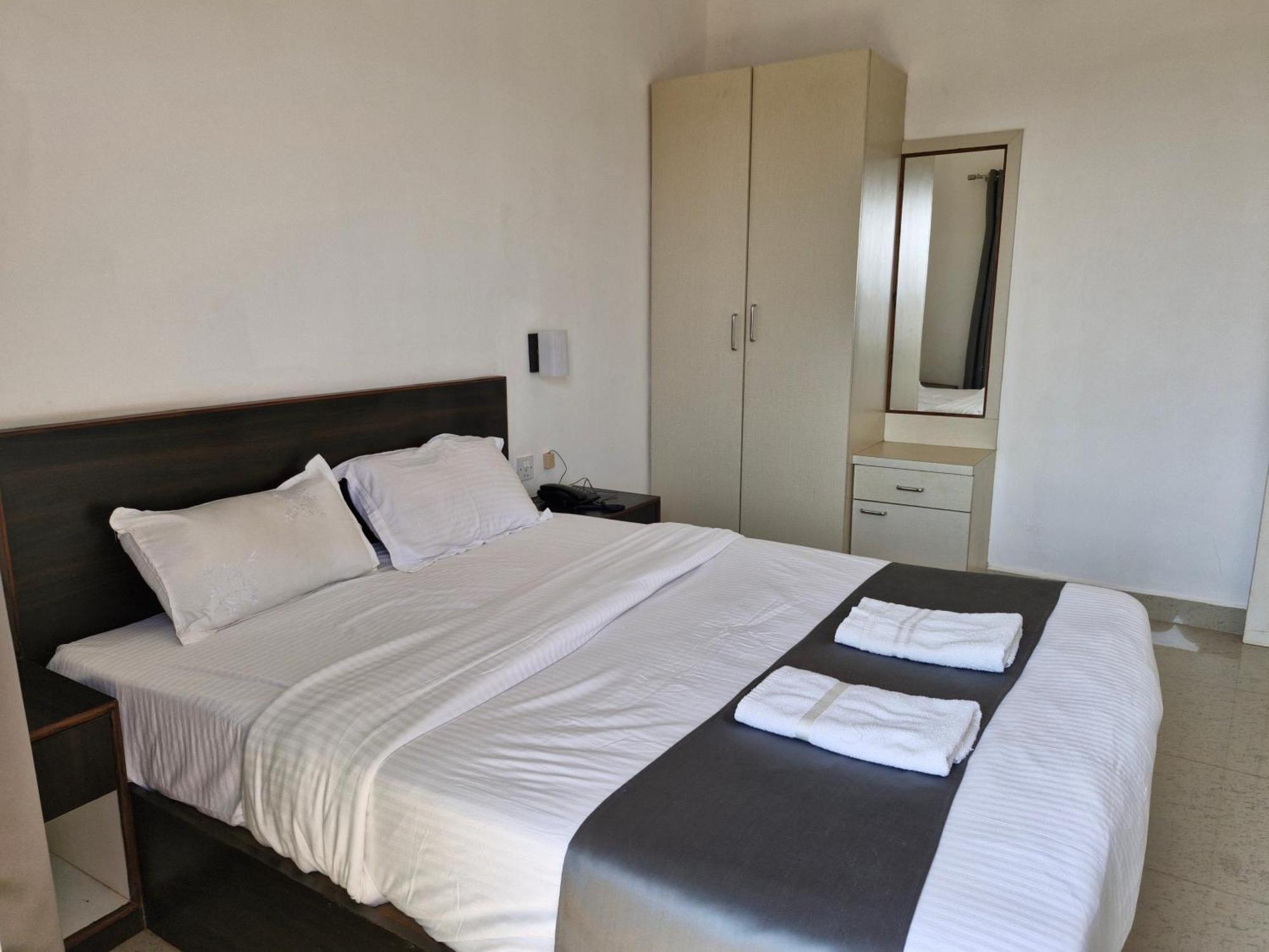 Hotel Rsa Residency Pernem Екстериор снимка